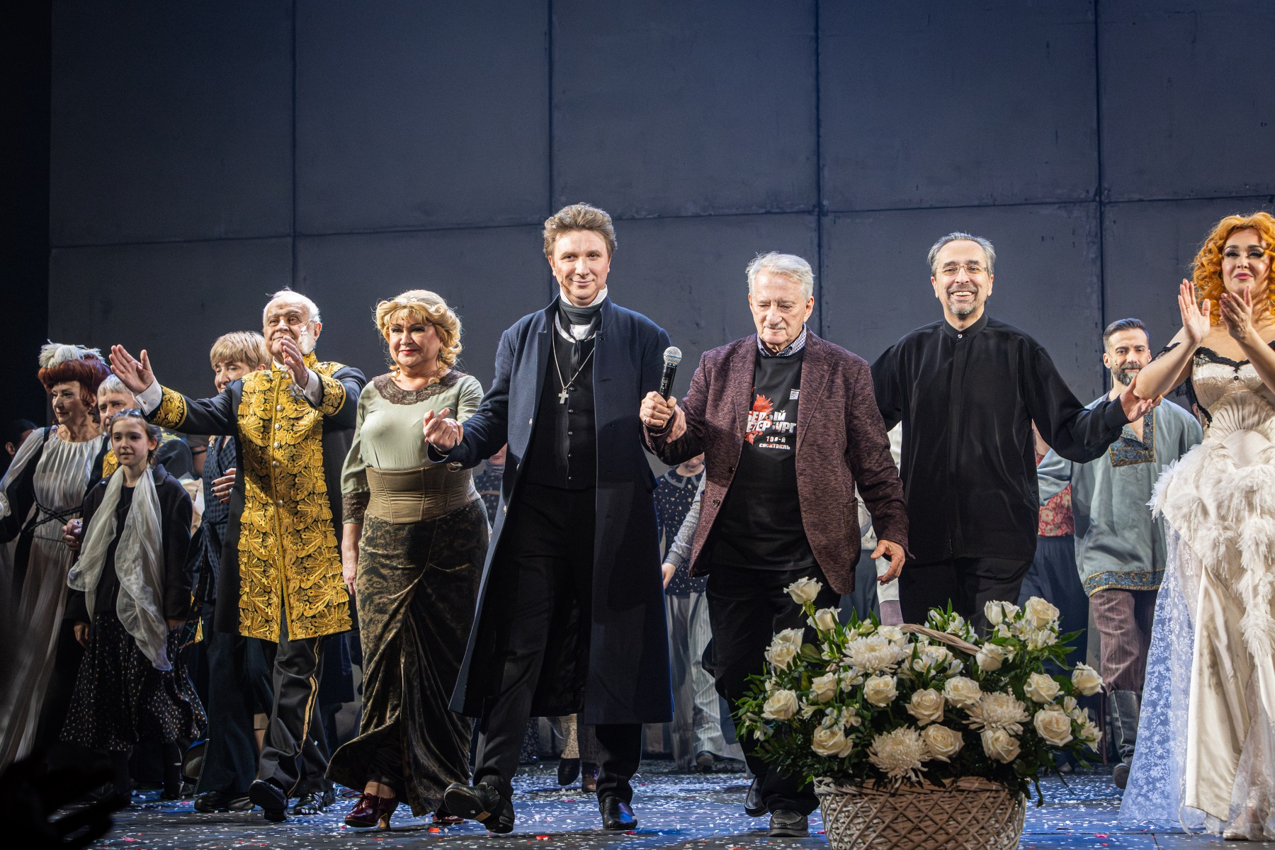 100-й показ спектакля "Белый. Петербург"